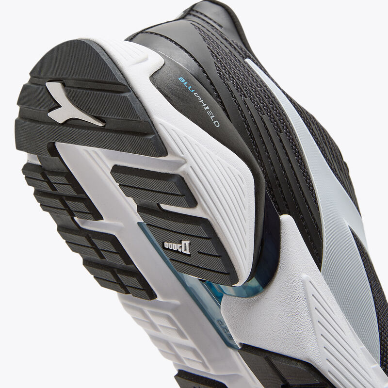 DIADORA Mythos Blushield Vigore