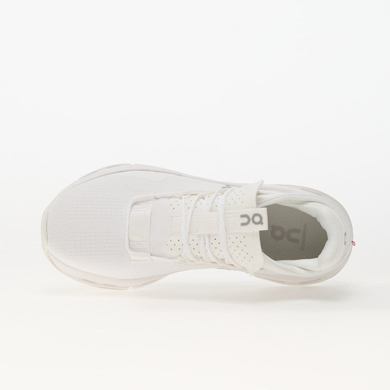 On M Cloudnova 2 All White