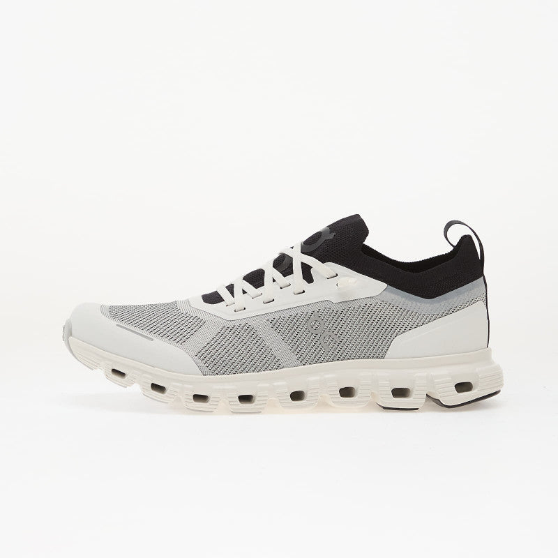 On M Cloud 6 Versa White/ Black