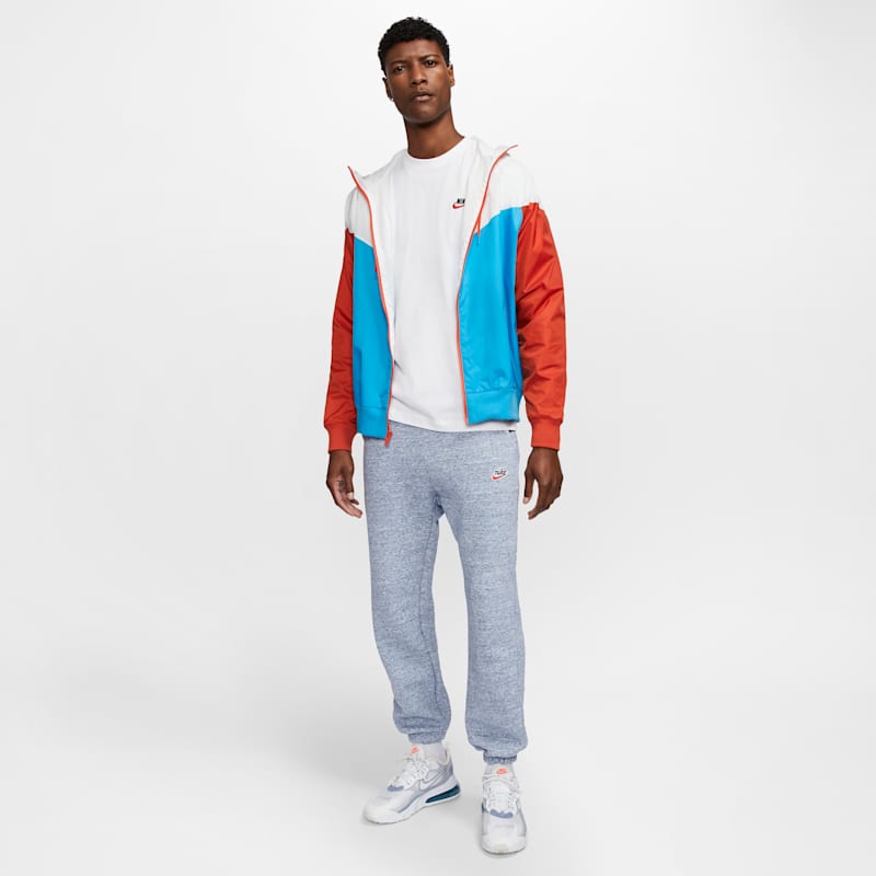 Nike Sportswear Club