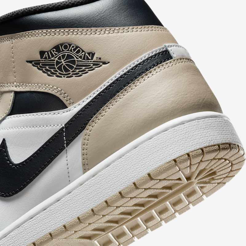 Air Jordan 1 Mid