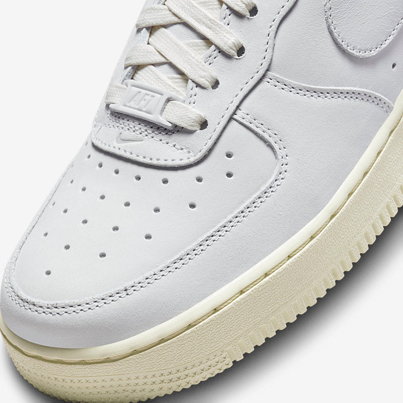 Nike Wmns Air Force 1 Premium