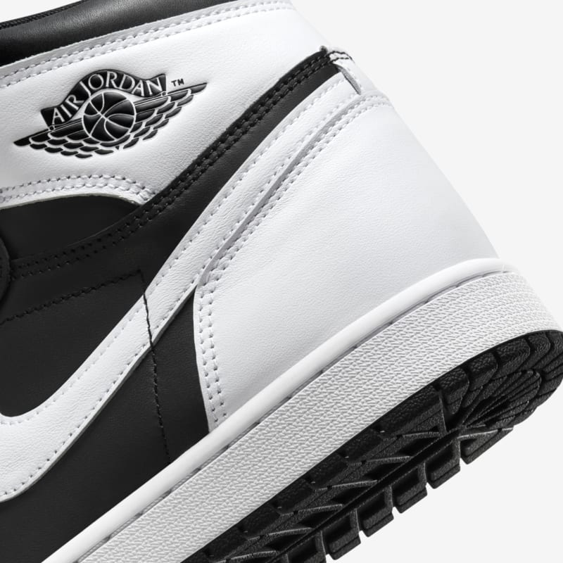 Air Jordan 1 Retro High OG "Black & White"