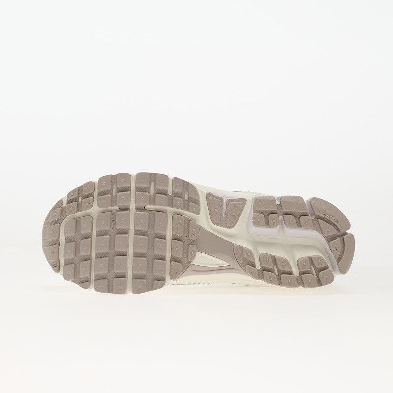 Nike Zoom Vomero 5 Sail/ Metallic Silver-Vast Grey