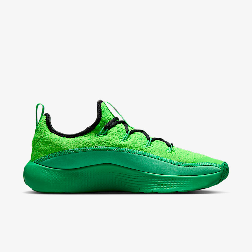 Nike LeBron TR 1