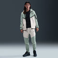 Nike Tech