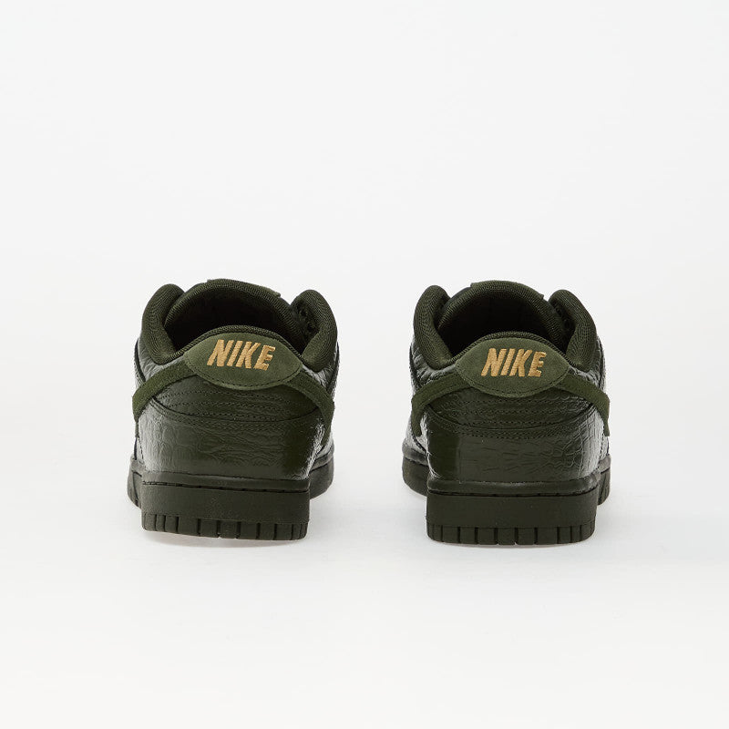 Nike Dunk Low Carbon Green/ Carbon Green-Metallic Gold
