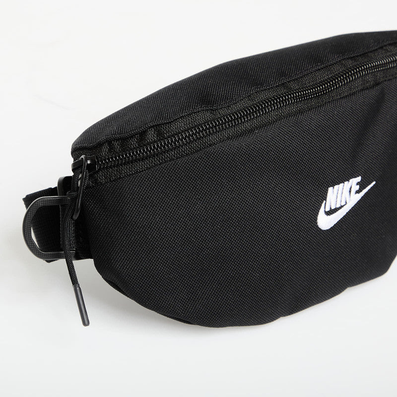 Nerka Nike Heritage 2.0 Waist Pack Small, 1L Black/ Black/ White 1