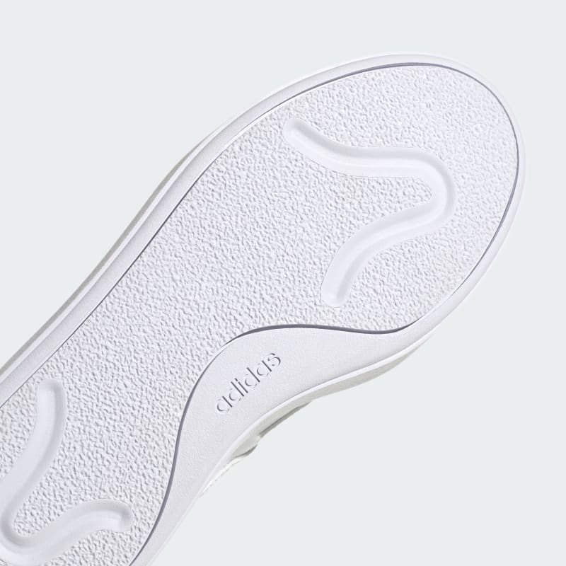 adidas Courtblock