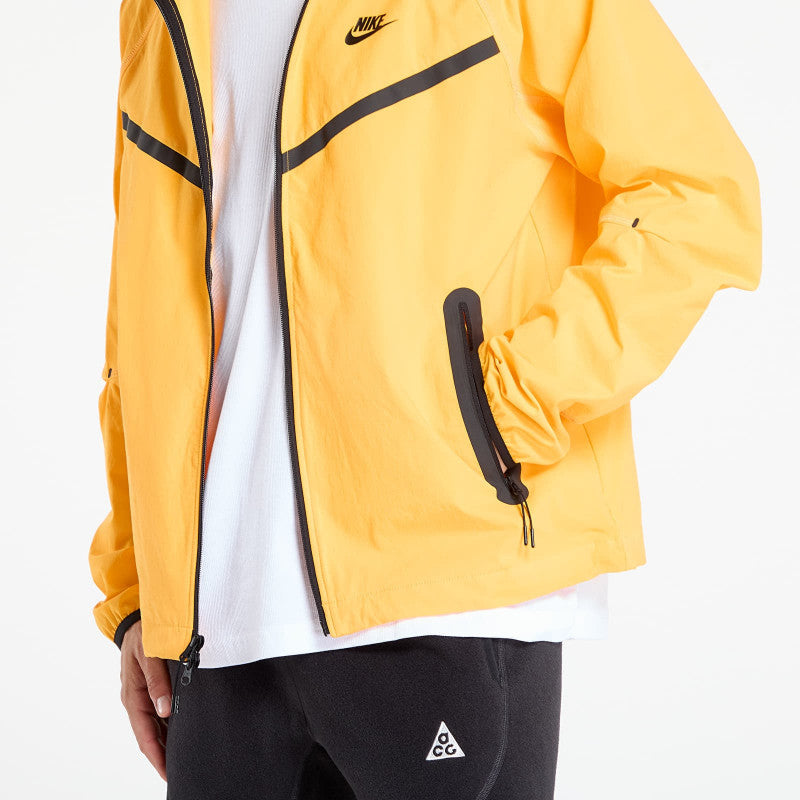 Nike Tech Men's Woven Full-Zip Windrunner Jacket Sundial