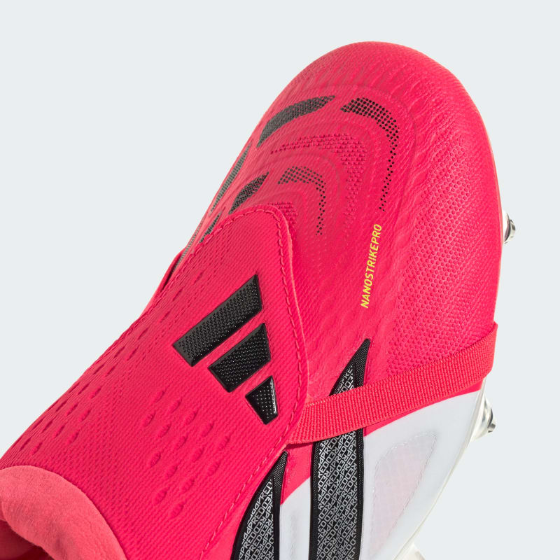 adidas z wywijanym językiem PREDATOR PRO na miękką nawierzchnię