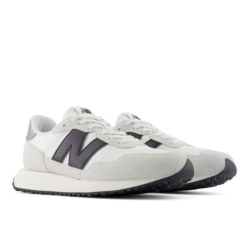 New Balance 237