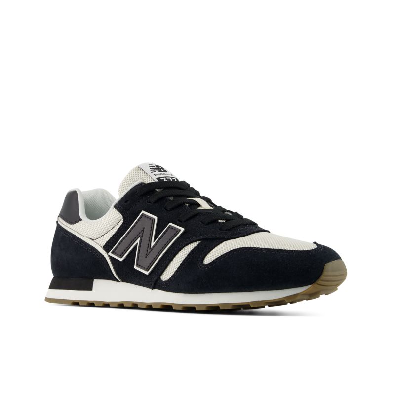 New Balance 373