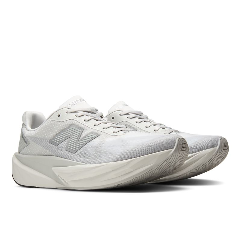 New Balance FuelCell Rebel v5
