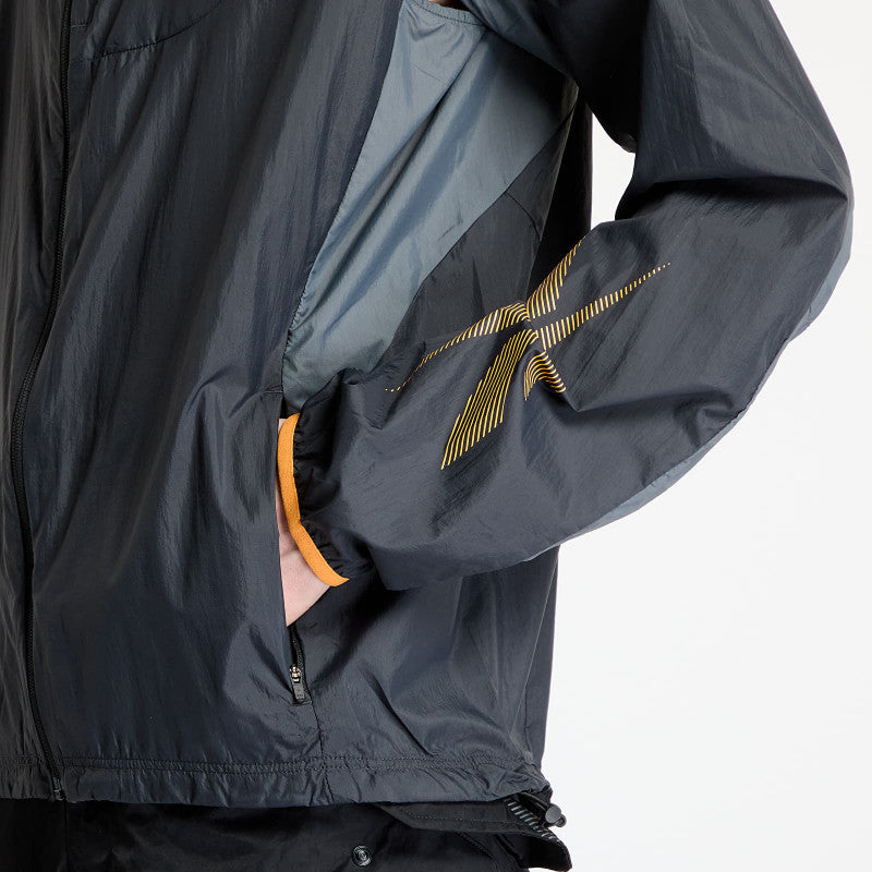 Reebok Wind Run Jacket Washed Black/ Grey 3