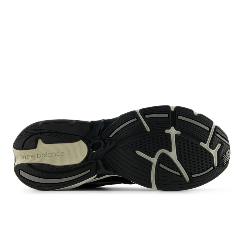 New Balance 2010 Black/ Shadow Grey/ Sea Salt