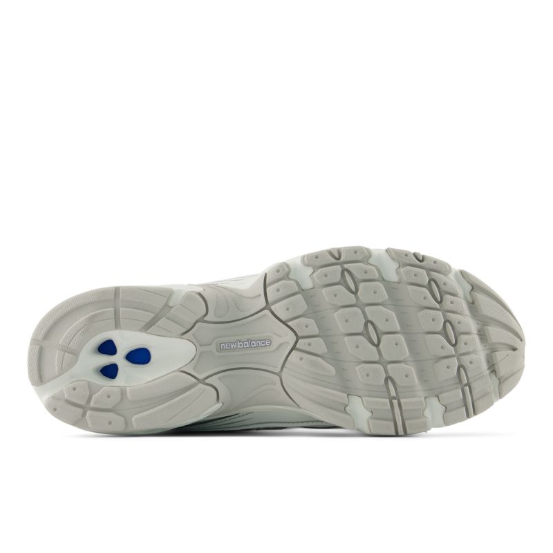 New Balance 740 White/ Silver Metallic