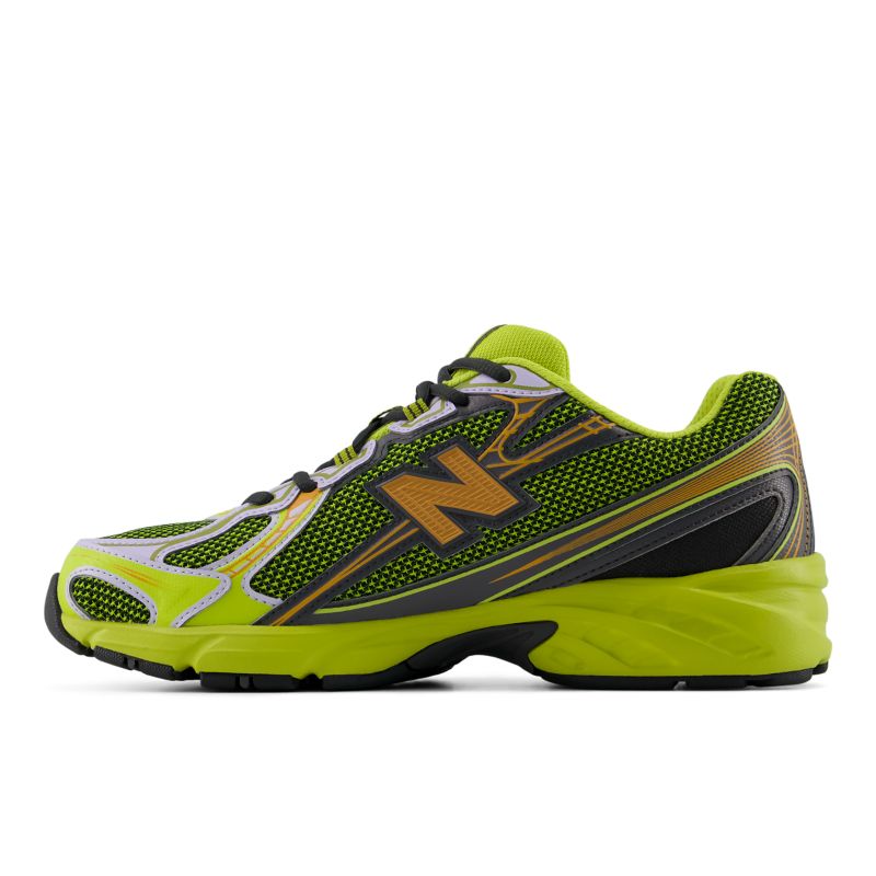 New Balance 740
