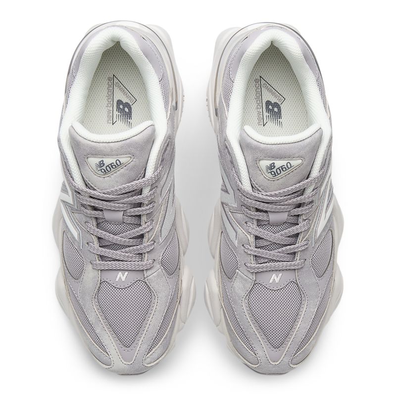 New Balance 608