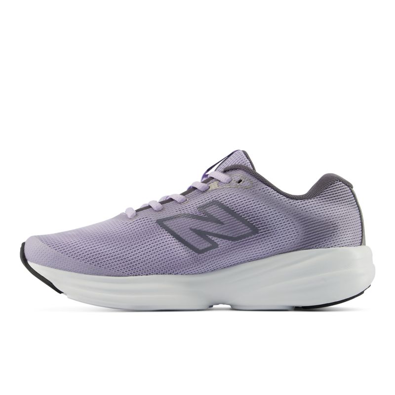 New Balance 411 V4